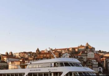 Porto-Régua-Porto: Cruzeiro pelo Douro com pequeno-almoço e almoço