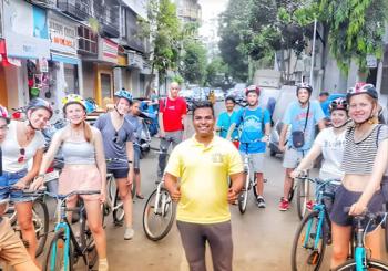3 Hours Early Morning in South Mumbai Heritage Bicycle Tour