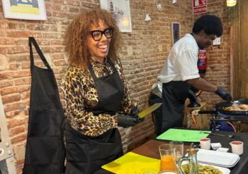 Paella cooking workshop in Madrid