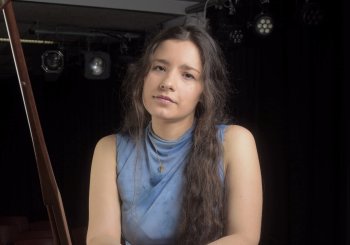 Fuego interior y máscaras: Oriana Kemelmajer Alías Barcelona
