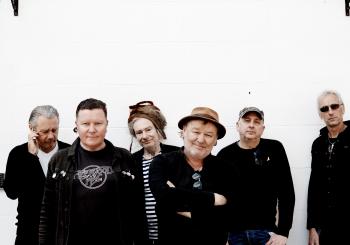 LEVELLERS - 35 YEARS LEVELLING THE LAND en Köln