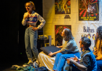 ¡Bienvenidos! Musical con los éxitos de los 80's y los 90's -Vila-real en Castellón