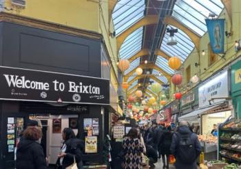 Walking Tour of Brixton in Spanish London