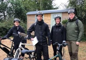 Electric Bike Rental with Self-Guided Vineyard Tour en London