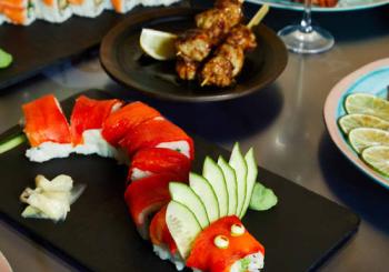 Bottomless Food & Drink Brunch with Interactive Touch Tables with 20+ games a London