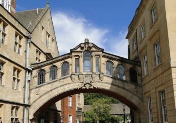 Warwick Castle, Shakespeare’s Birthplace and Oxford: Guided Tour London