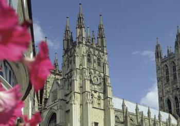 Leeds Castle, Canterbury Cathedral & Dover Tour London
