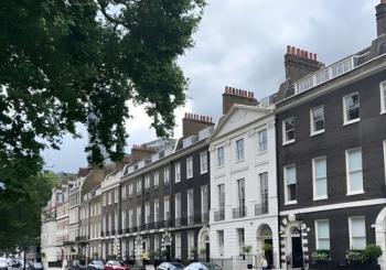 2-Hour Private LGBTQ+ History Tour of London with a Licensed Guide