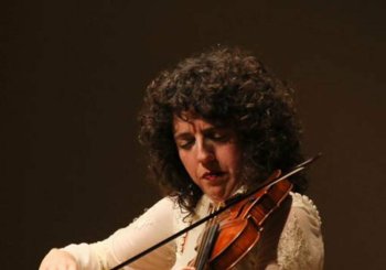 Concert itinerant - Adriana Alcaide, violí – rapsoda en Barcelona
