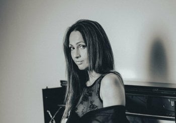 Laura Andrés interpreta el Tributo a Coldplay Barcelona