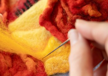TALLER DE NEEDLE FELTING: AFIELTRADO DE LANA CON AGUJA CON MISTYBOSK - 18 de marzo en Madrid
