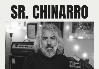 Sr. Chinarro en formato acústico Salamanca