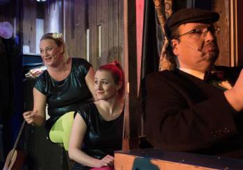 Liebe, Last und Fracht - Theater im Hof Bremen