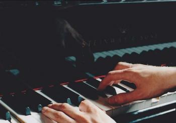 Mozart Piano Concertos by Candlelight at St Mary le Strand a London