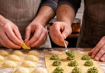 BYOB, Make Ravioli and Pipe in Cannoli en London