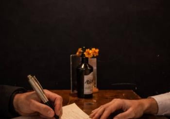 Cartas con alma en Química: Escribe, Envía, Conecta Barcelona