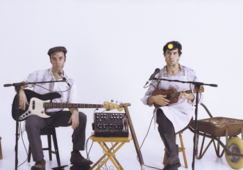 Juan Azul & Usted presentan 