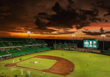 Leones de Yucatán vs El Águila de Veracruz, Serie 3 Juego 3 en Mérida