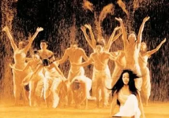 The Cloud Gate Dance Theatre of Taiwan en London