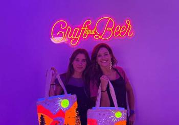 El Vermut Creativo de Madrid: pinta tu tote bag con neón y disfruta del aperitivo en Malasaña