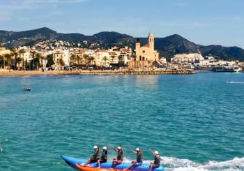 Banana Boat in Sitges: The Ultimate Group Water Ride Barcelona