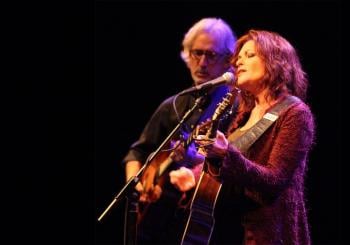 Rosanne Cash with John Leventhal Worpswede