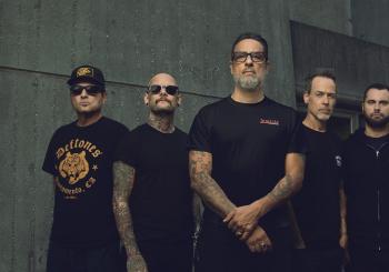 Strung Out + Belvedere + Authority Zero + The Corps en Settimo Torinese