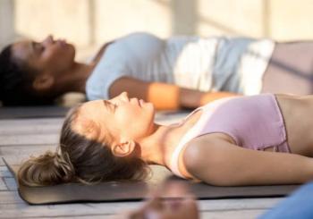 Breathwork & Stretch en el Rooftop del Hotel ME BCN 5* Barcelona