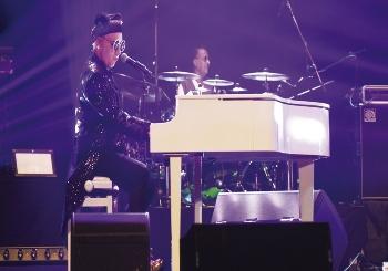 Elton Song en Madrid 