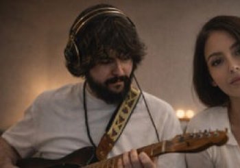 Golden Lowlands - Folk intimo de voz y cuerdas - Sunday Sounds en Barcelona