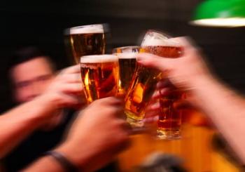 MUNDIALES DE CERVEZAS- CUBO 6 CERVEZAS 12€ Barcelona
