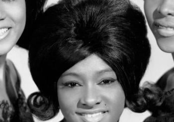 LA LA BROOKS OF THE CRYSTALS en Ferrol