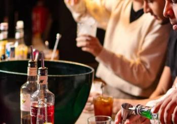 Masterclass de cócteles chingones en Tiktako en Barcelona