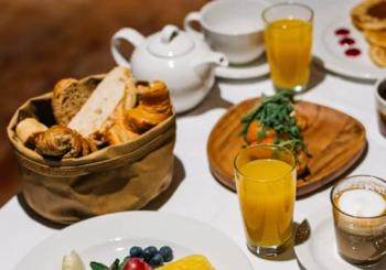 Desayuna como un huésped en el Madrid Marriott Hotel Princesa Plaza