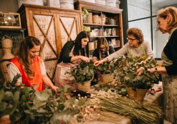 11.00 H. Masterclass de Cerámica y Gastronomía: Crea tu propia pieza para aperitivos. Con Bela Casa Alicante