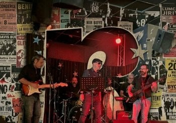 Un recorrido por las canciones de Radio Futura Sevilla