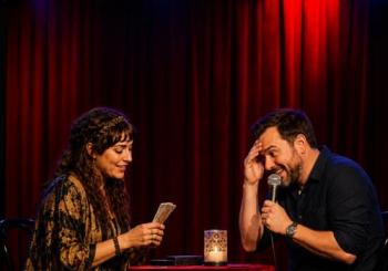 Twisted Tarot : quand l'humour croise le destin et les mystères du tarot Paris