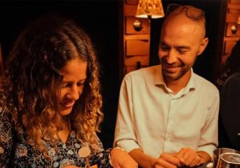 Cocktails au champagne dans un bar caché speakeasy : l’atelier exclusif à ne pas manquer ! a Paris