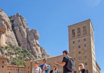 Montserrat, Girona and Costa Brava Tour from Barcelona