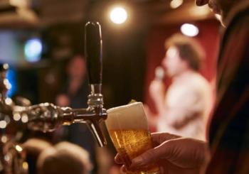 An Idiot’s Guide to Beer: Comedy trifft Hopfen Nürnberg
