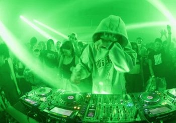 SAUNA METEORA # 6 : MENSIK b2b OCTOPTIC + tba en Barcelona