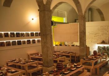 Associação: Dinner in Lisbon - Portuguese Live Music -Fado Show