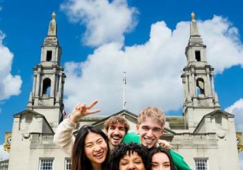 Leeds - Interactive Treasure Hunt & Exploration Game for up to 5