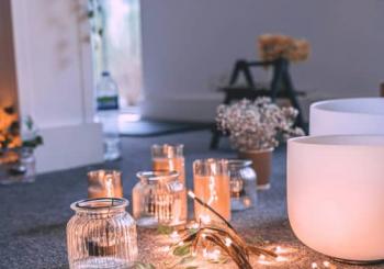 Festive Indulgent Angelic Candlelit & Aromatherapy Infused Sound Bath & Reiki Meditation London