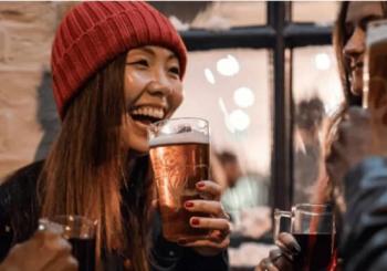 Festive Pub and Christmas Lights Walking Tour London