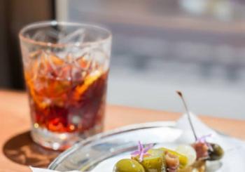 Degustación de Tapas gourmet en La barra de Fondillón en Alicante