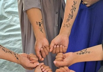 MUJERES POR GAZA · PROYECCIÓN 