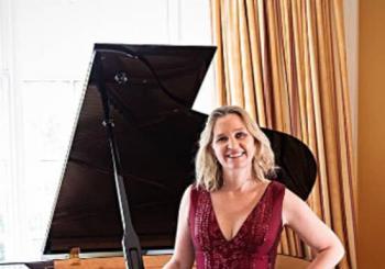 Classical Chillout Piano by Candlelight at St Mary le Strand en London