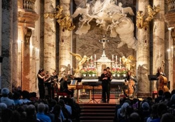 Vivaldi: Las cuatro estaciones la iglesia de San Carlos Viena