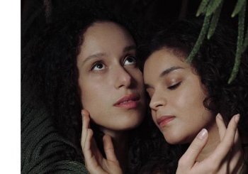 Julie Roset y Adèle Charvet: Sala Gaveau Paris